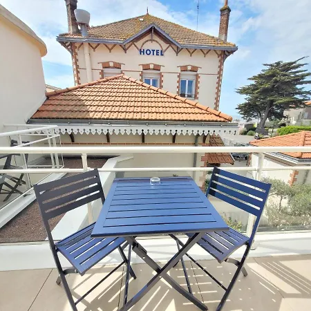 Hotel De Charme & Le Grand Large 3*