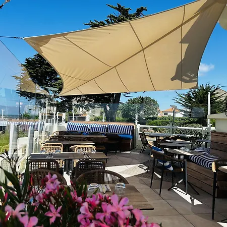 De Charme & Le Grand Large לה ברנרי-אן-רץ