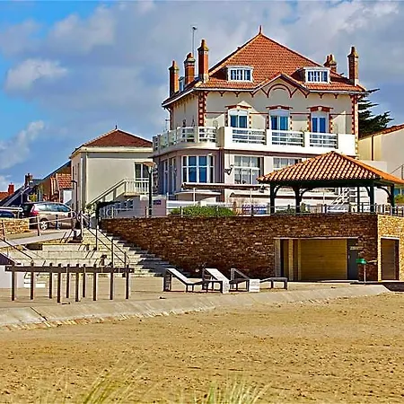 Hotell De Charme & Cosare Sur La Promenade Bord De 20m De La 3*