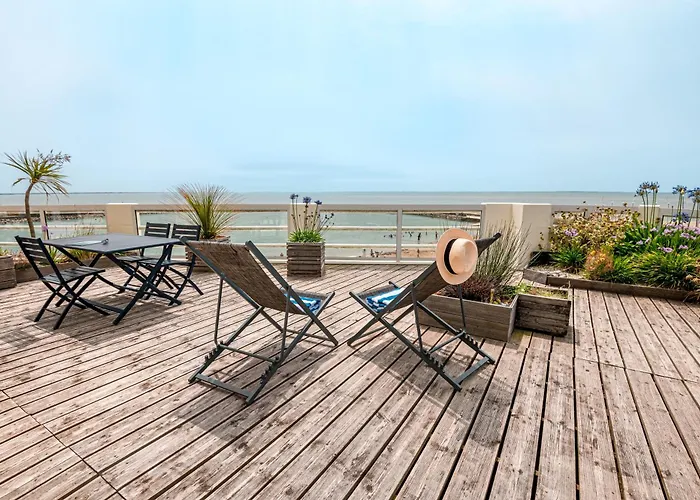 Hotel De Charme & Le Grand Large 3*